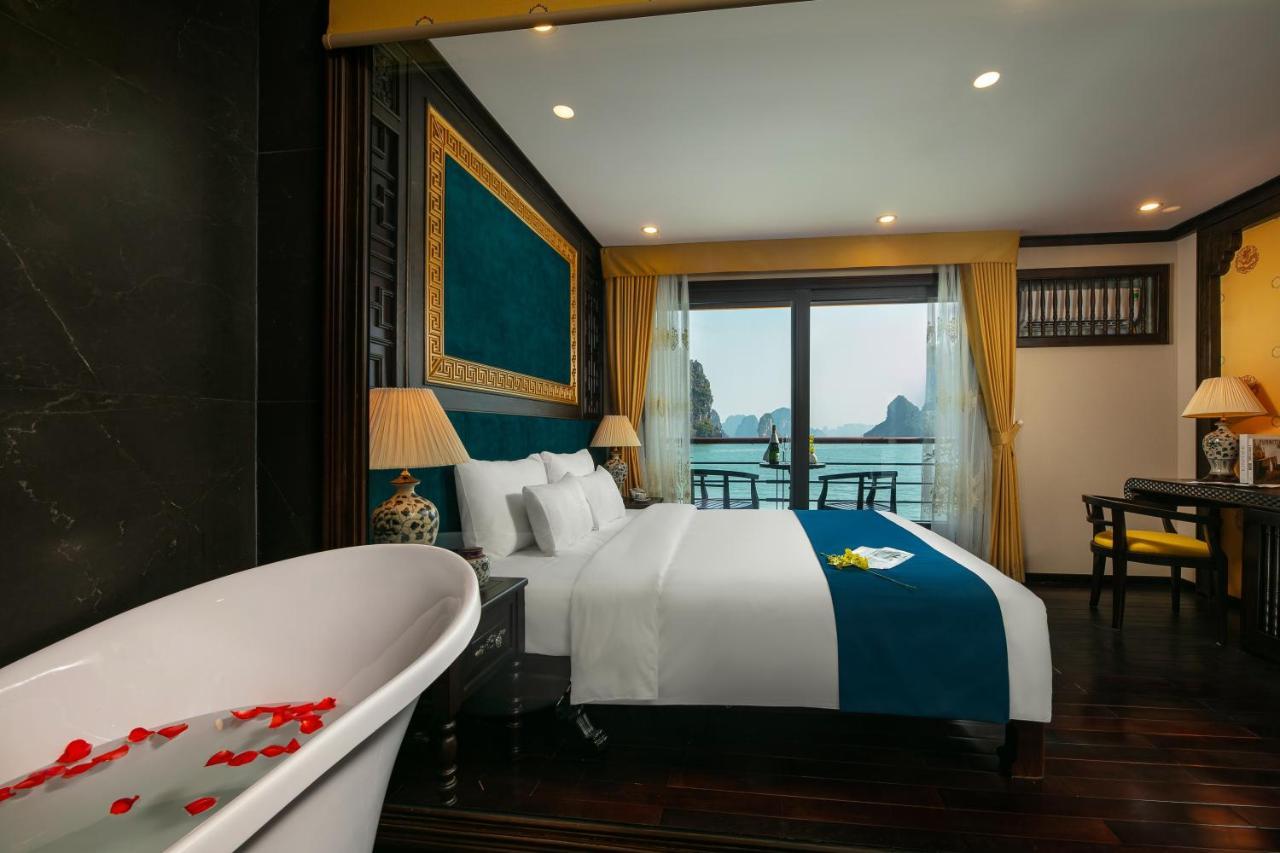 فندق Nostalgia Halong Cruise ها لونغ المظهر الخارجي الصورة