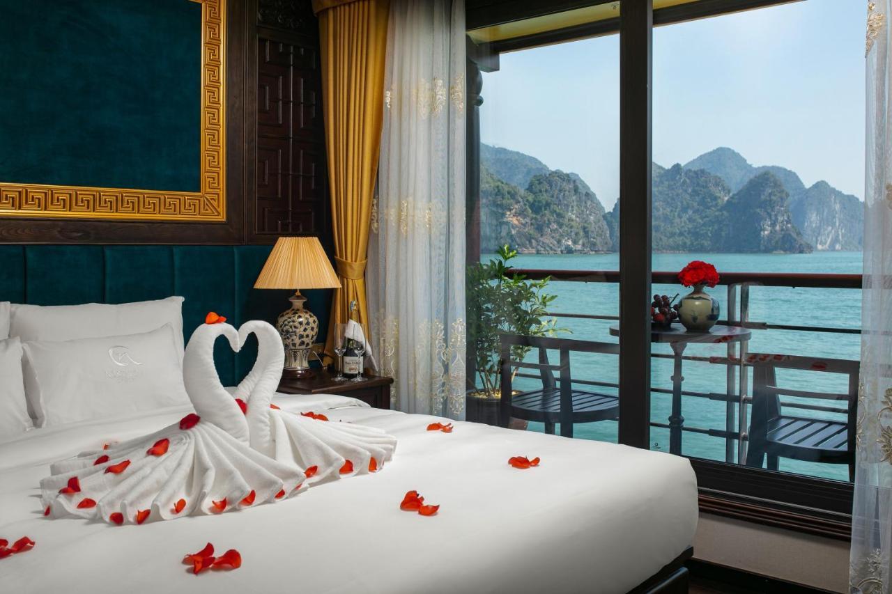 فندق Nostalgia Halong Cruise ها لونغ المظهر الخارجي الصورة